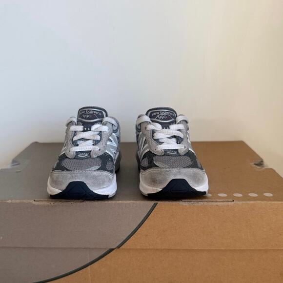 New Balance 990 V6 Grey/White Toddler Sneakers- SZ 6 C - Picture 11 of 14